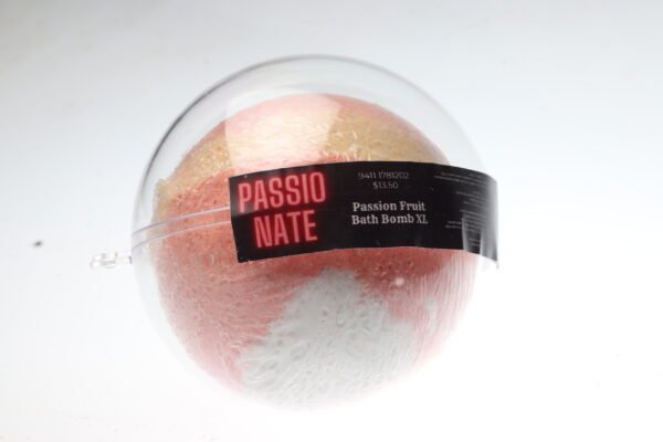 Passionate – Passion Fruits Bath Bomb - Image 3