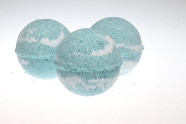 ThunderStorm – English Pear Bath Bomb